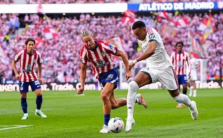 ترتيب الدوري الإسباني: هزيمة ريال مدريد على يد أتلتيكو تقود برشلونة للصدارة