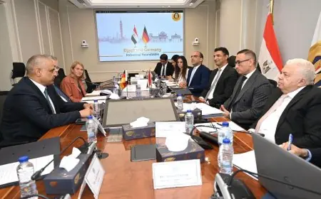 وزير الصناعة يناقش خطط الاستثمار والتوسع في السوق المصري مع 11 شركة ألمانية