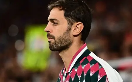 مشجعو برشلونة يسخرون من برناردو سيلفا بعد اختياره ريال مدريد على حساب برشلونة