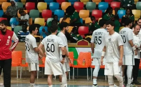 منتخب مصر للشباب يحقق انتصارًا مثيرًا ويحصد لقب بطولة أفريقيا لكرة اليد بفوزه على تونس ٢٨-٢٥