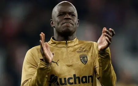 وكيل غاضب يرسل شخصين لتعقب مالانغ سار لاعب نادي نيوم