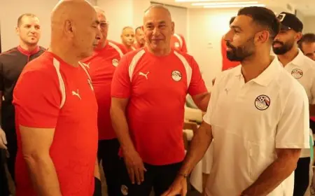 منتخب مصر يضيء الساحة بقيادة محمد صلاح في احتفال بتوأم الكرة حسام وإبراهيم حسن