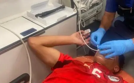نجم منتخب الشباب محمد رأفت يدخل المستشفى بعد تعرضه لإصابة في مباراة ليبيا