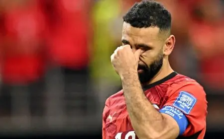 تصاعد الأزمة: صلاح يرفض العودة والأهلي يهدد بسحب لاعبيه