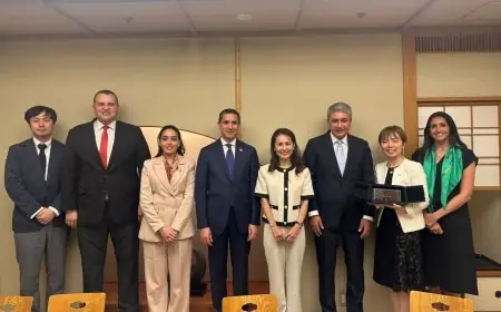 وزير السياحة يناقش تعزيز التعاون في الإدارة والتدريب والبحث العلمي مع نائب الرئيس الأول لجايكا