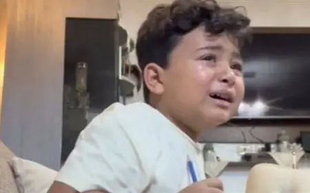 انتقادات حادة لأم تروع صغيرها أثناء المذاكرة تجنباً للسجن