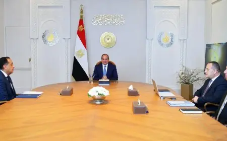 السيسي يناقش مستقبل البلاد مع طلبة الأكاديمية العسكرية بحضور القيادات خلال غداء وحوار مفتوح