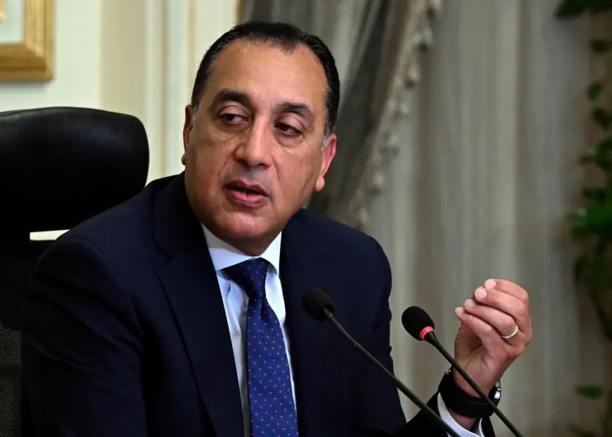 الحكومة تكشف حقيقة تصريح مدبولي وسط خسائر 500 مليون دولار في قناة السويس