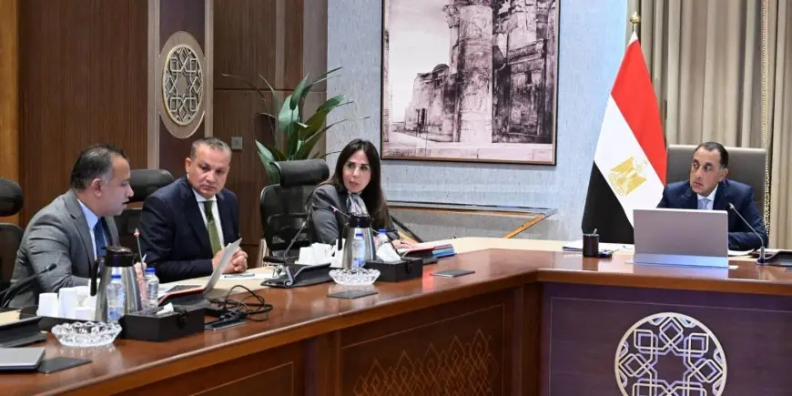 رئيس الوزراء يواصل متابعة ملفات الهيئة العامة للتنمية السياحية لتحقيق تقدم في المشاريع السياحية