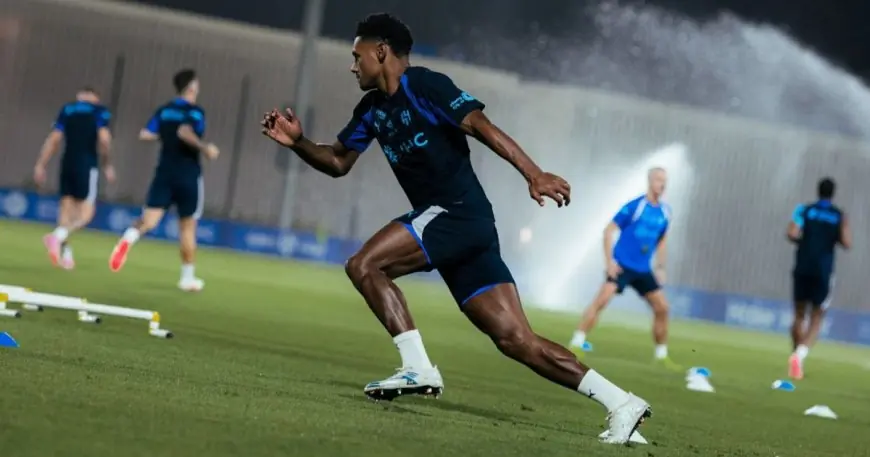مفاجأة إنزاغي وواتكينز تشعل مواجهة الأهلي في الدوري السعودي