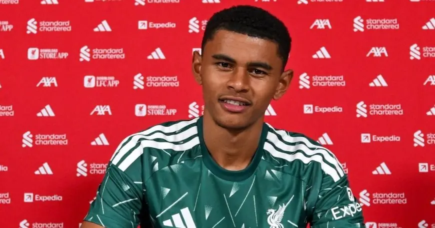 ليفربول يتعاقد مع حارس جينك الشاب وإيقاف التنفيذ ينتظر