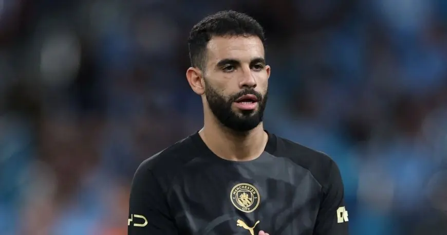 مانشستر سيتي يوقف انتقال آيت نوري إلى مانشستر يونايتد بسبب شروطه