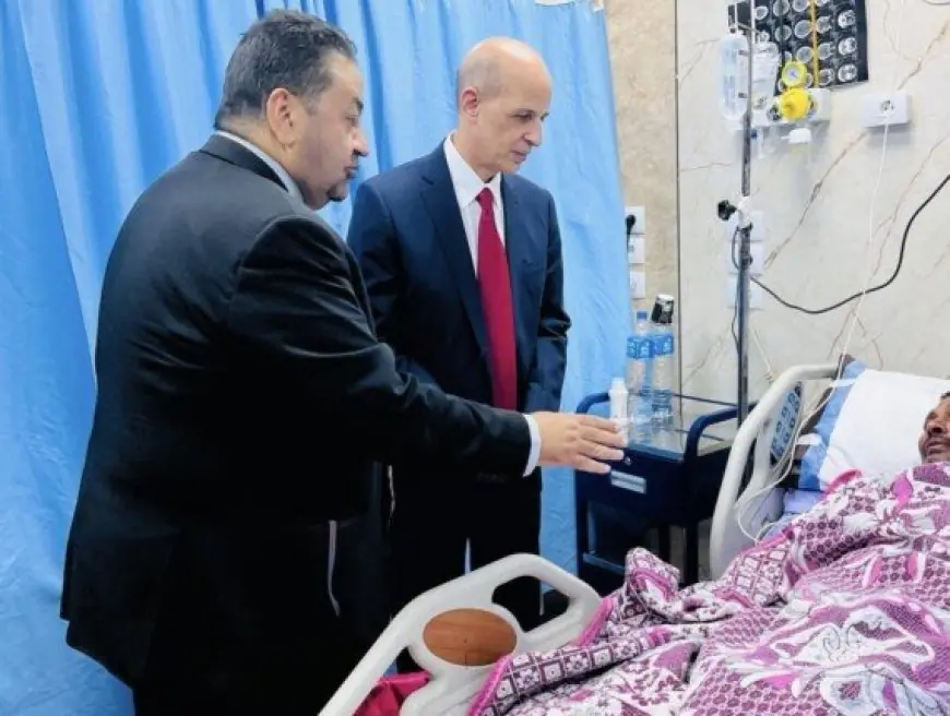 رئيس جامعة بني سويف يطمئن على صحة الطفل محمد بعد موقفه البطولي