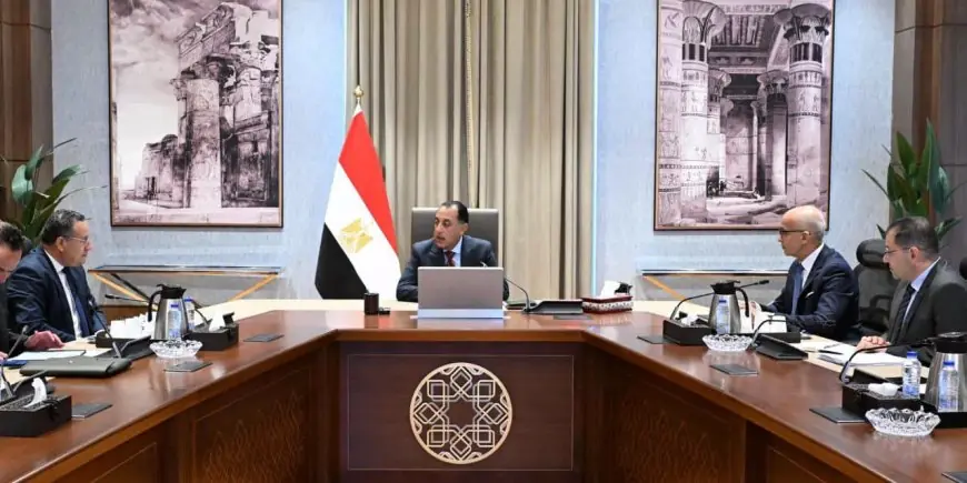 مدبولي يتفقد تقدم إنشاء أول حرم دولي لجامعة إكستر البريطانية في مصر
