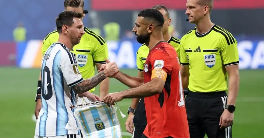 تكريماً للأسطورة ميسي إيقاف المباريات في الأرجنتين بعد الدقيقة العاشرة