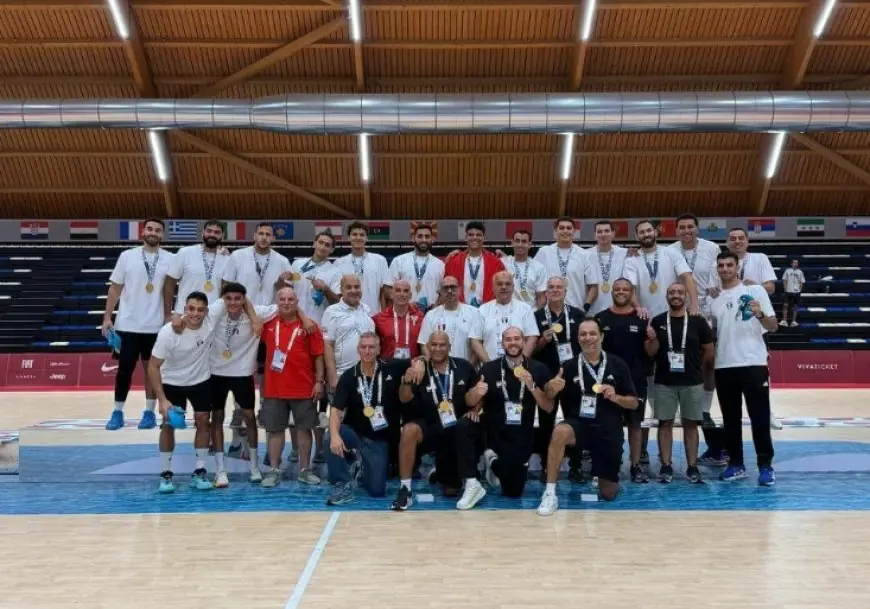 وزير الرياضة يعرض إنجازات بعثة مصر في الأولمبياد بتارانتو 2026