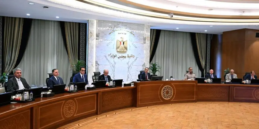 مدبولي يؤكد اختيار الدولة لتحميل المواطنين عبئا بسيطا جراء تداعيات ارتفاع الأسعار نتيجة الحرب
