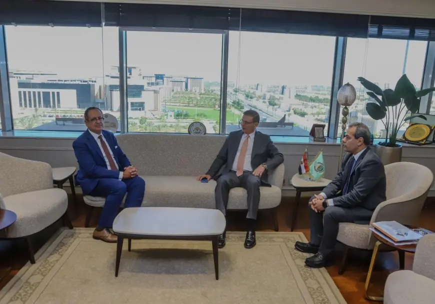 وزير الزراعة يستقبل السفير المصري الجديد بالعراق لتعزيز التعاون التجاري والتبادل الاقتصادي