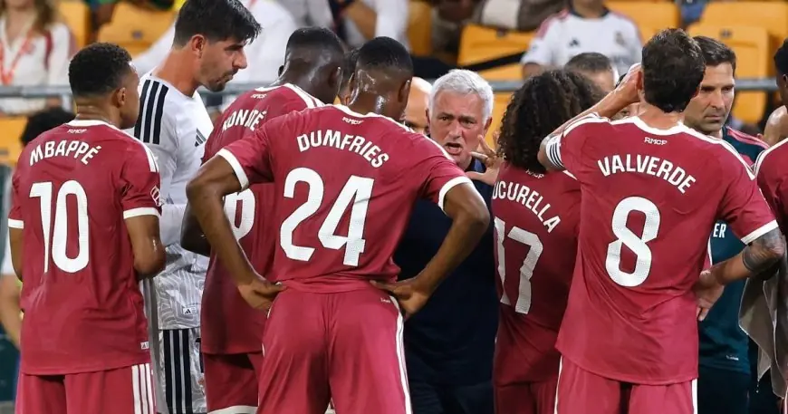 مورينيو يصف لاعبي ريال مدريد بالسذاجة بعد هزيمتهم أمام بيتيس