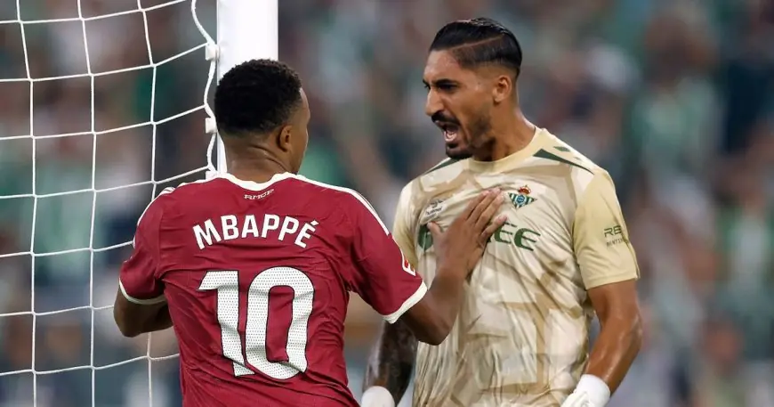 ريال مدريد يواجه ظلماً تحكيمياً ضد بيتيس وقاعدة كروية غامضة تُشعل الجدل
