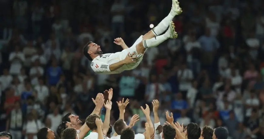 قائد ريال مدريد السابق قد ينتقل مجاناً إلى أحد عملاقي الدوري الإنجليزي