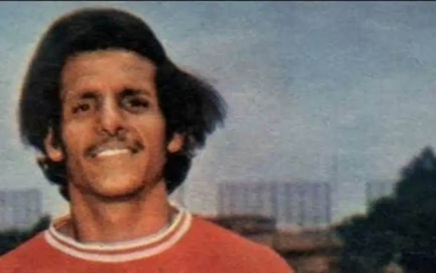 وفاة أحمد عبد الباقي نجم الأهلي ومنتخب مصر السابق في سن 74 عامًا