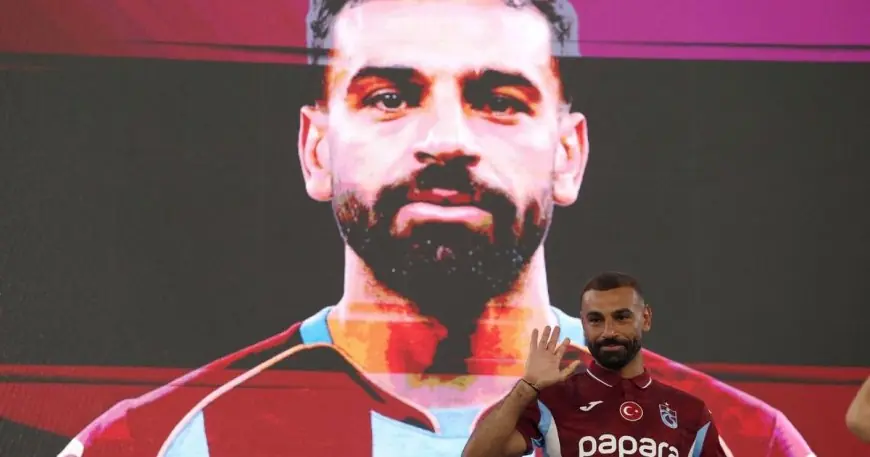 من القمة إلى الغياب في سباق الكرة الذهبية.. القصة الكاملة لتراجع محمد صلاح