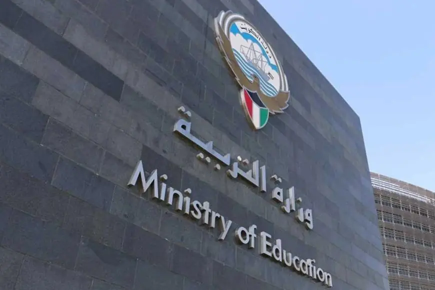 تفاصيل: استثناء المصريين من إنهاء خدمات 7 آلاف معلم في الكويت