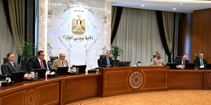مدبولي يدعو لزراعة المحاور الرئيسية بالأشجار ومنع قطعها لتحقيق التنمية المستدامة