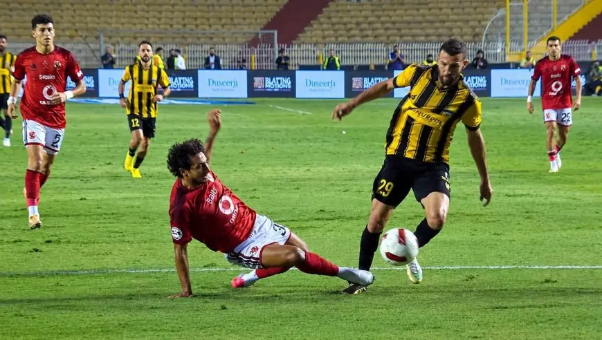 المقاولون العرب يسيطر ويتقدم بهدف على الأهلي في الشوط الأول