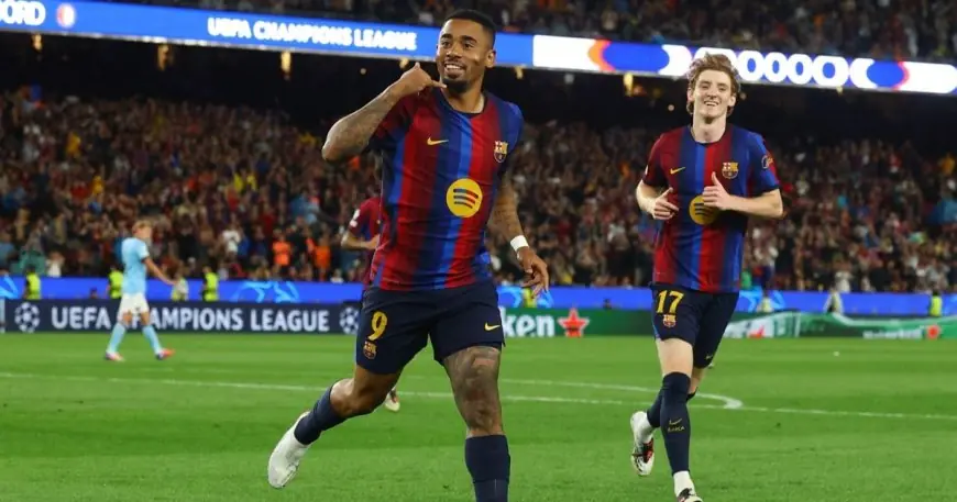 جيسوس يبهر جمهور برشلونة بهدف رائع من أول لمسة