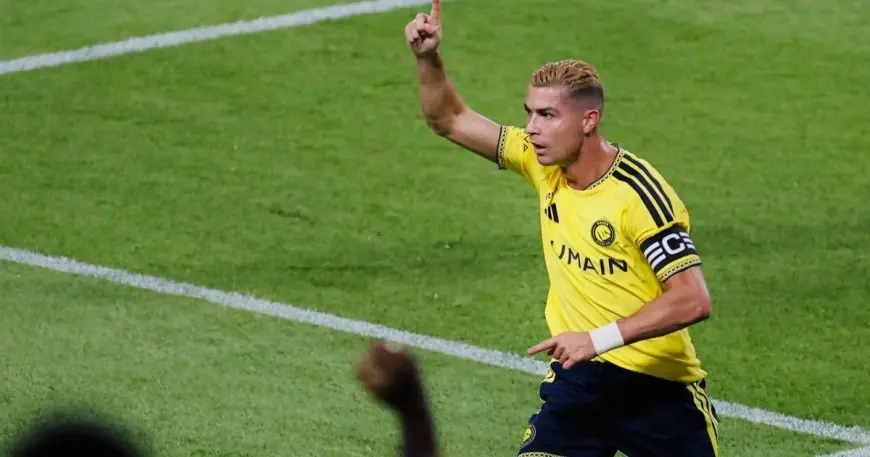 نبيل فقير يتألق ويتجاوز كريستيانو رونالدو في مواجهة النصر وأبها