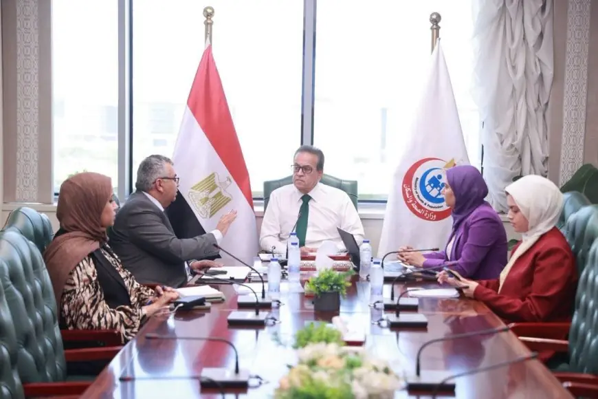 وزير الصحة يستعرض آخر تطورات مشروعات المرحلة الأولى لمنظومة التأمين الصحي الشامل