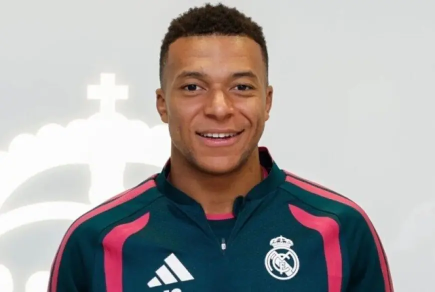 مبابي يتوج بجائزة أفضل لاعب لشهر في ريال مدريد
