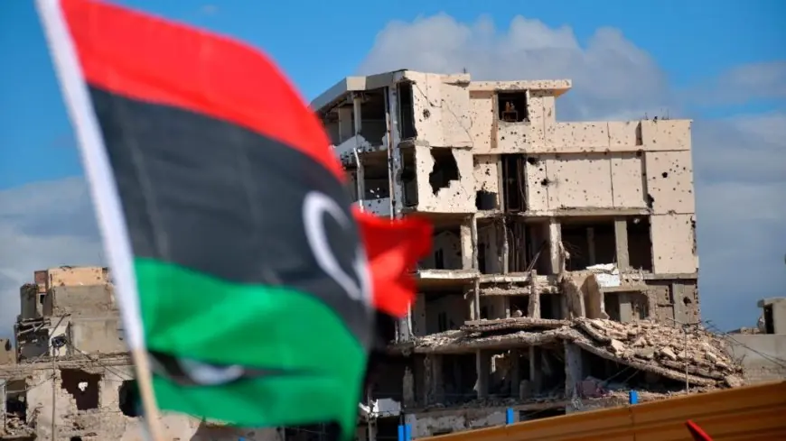 وزير الخارجية يؤكد أن أمن ليبيا يشكل خطًا أحمر لمصر ويدعو لرفض تقسيم البلاد