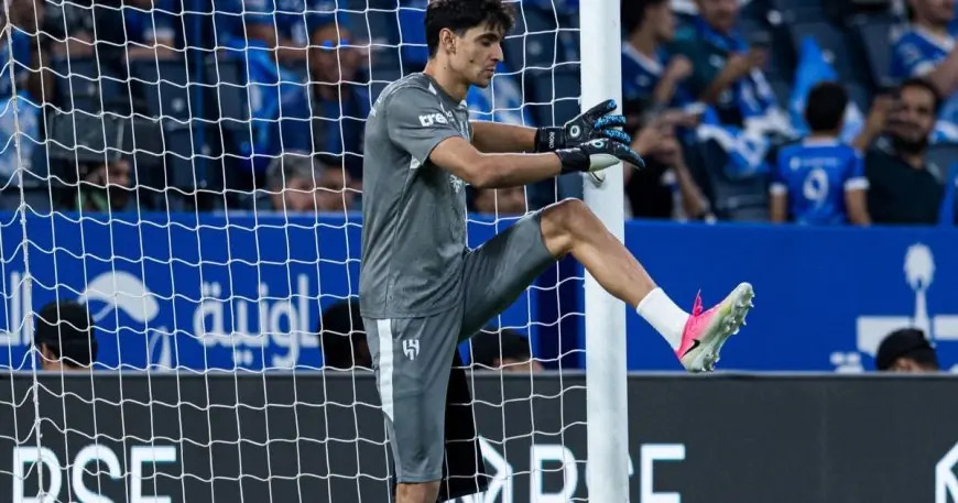 تشكيلة الهلال أمام التعاون: ياسين بونو يقود الفريق مع 10 لاعبين دون تغيير
