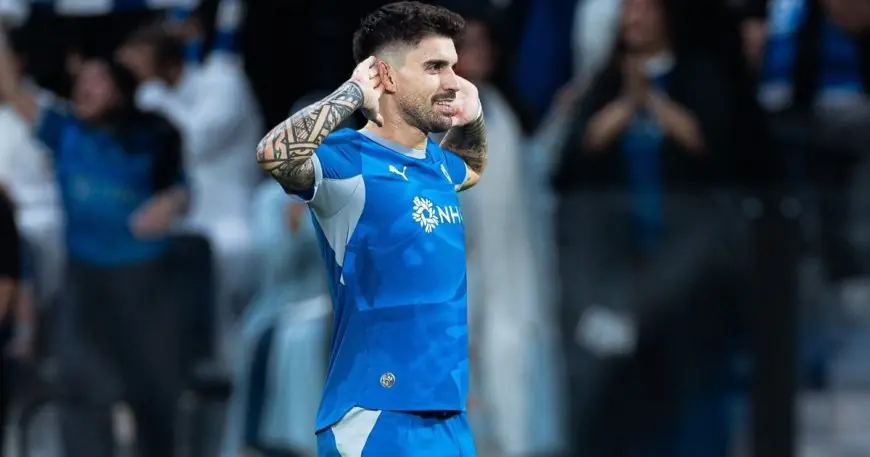 الهلال يتفوق على الغرافة في مباراة مثيرة تشهد طردين و3 أهداف بدوري أبطال آسيا