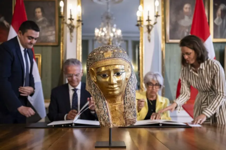 مصر تستعيد قناع مومياء ذهبي نادر من سويسرا وتحقق انتصارًا أثريًا مهمًا