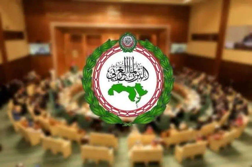 البرلمان العربي يستنكر بشدة محاولة استهداف مكة المكرمة بالطائرات المسيرة