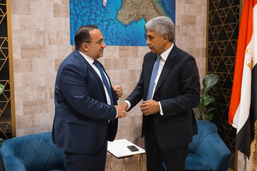لقاء بين وزير السياحة ونظيره القبرصي لتعزيز التعاون السياحي المشترك