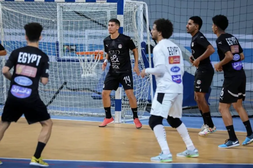 منتخب مصر لكرة الصالات ينهي تدريباته ويبدي استعداده للمواجهة في الجزائر