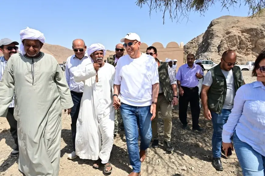 وزير الري يزور منشآت حماية السيول في البحر الأحمر ويتناول سبل الاستفادة من المياه المحجوزة