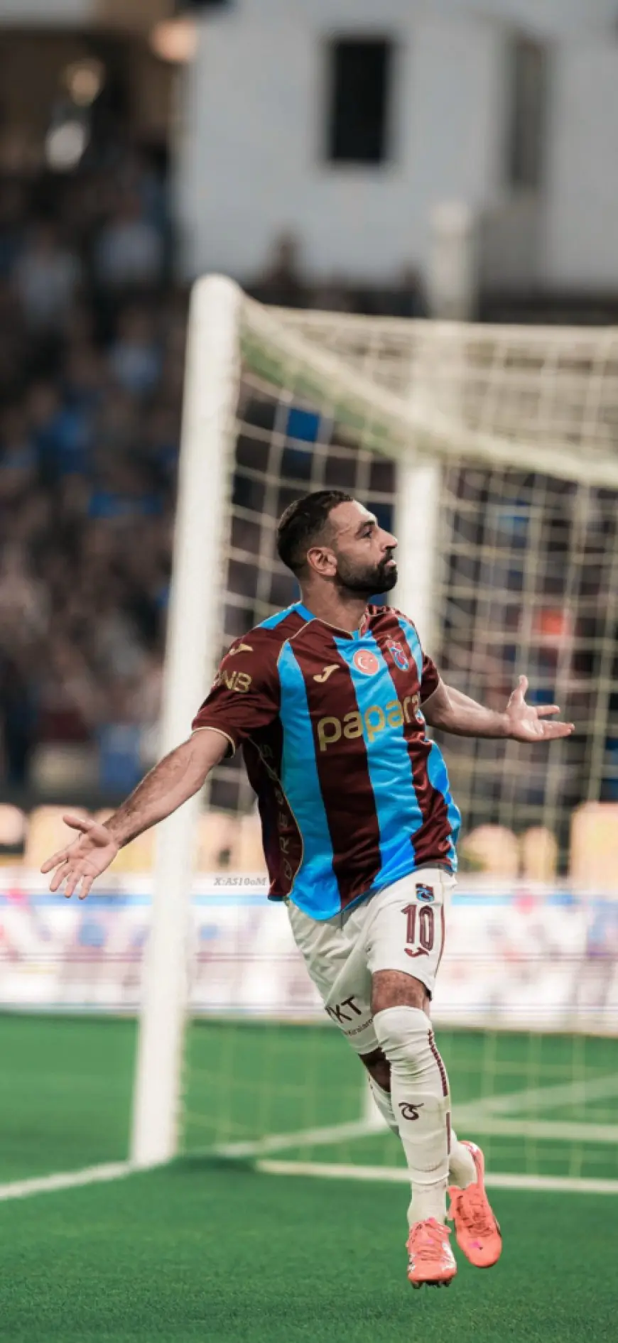 محمد صلاح يسطر تاريخًا جديدًا مع طرابزون سبور بعد تسجيله هاتريك في مرمى جالاتا سراي