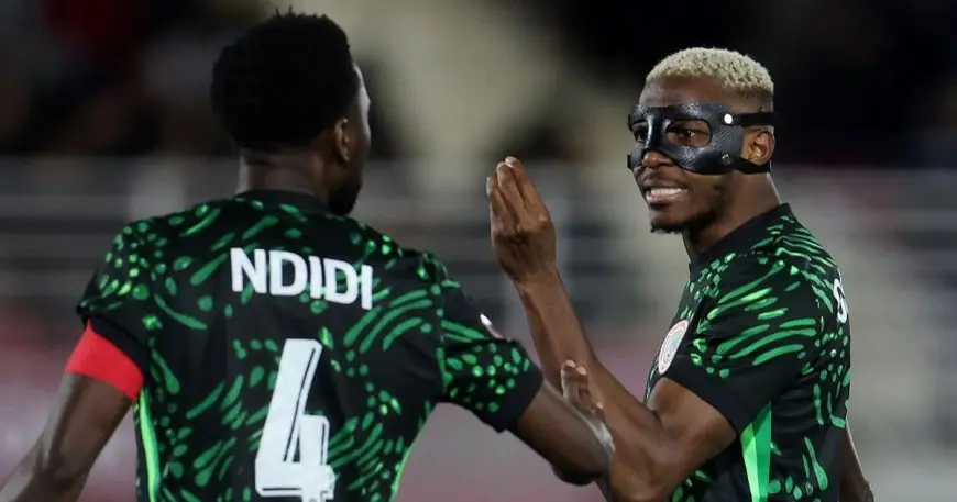 أوسيمين يغيب عن نيجيريا في تصفيات إفريقيا وبديله من الدوري الإنجليزي الممتاز