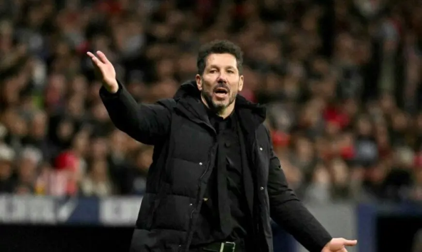 سيميوني يرد على مورينيو بعد ديربي مدريد: احترام الحكام أمر ضروري