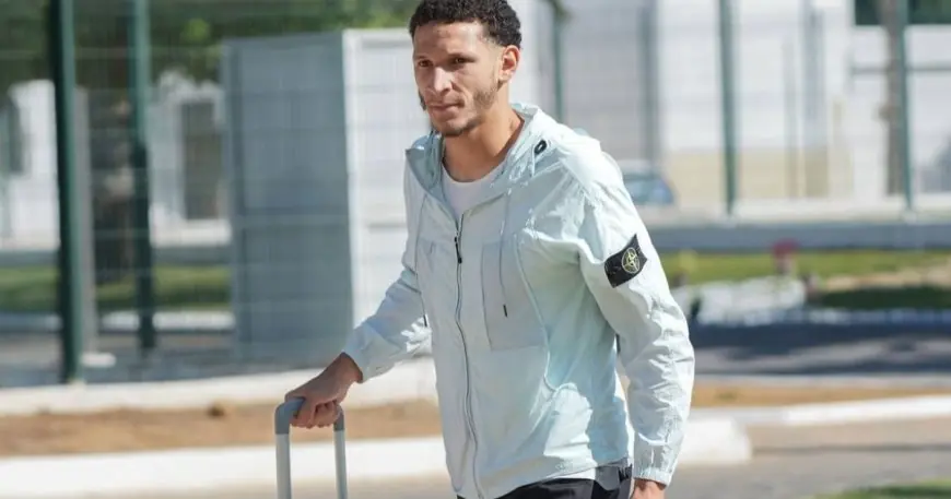 استدعاء عادل بوربعة لتعويض نبيل بن طالب في منتخب الجزائر