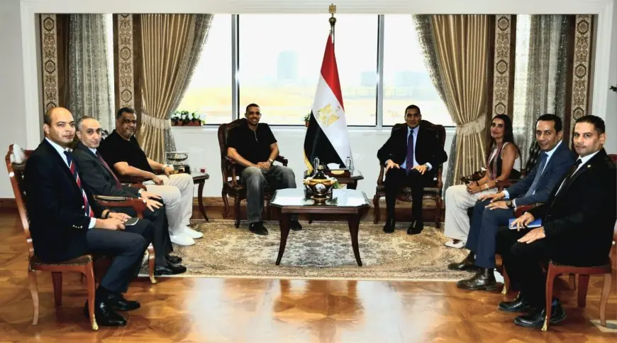 تكريم وزير الرياضة لمصطفى عسل وأمينة عرفي بعد تألقهما في بطولة قطر كلاسيك