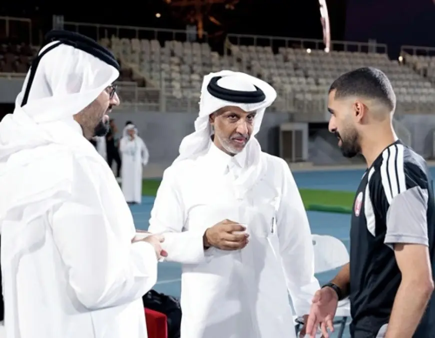 رئيس الاتحاد القطري يشعل حماس لاعبي العنابي استعداداً لمواجهة البحرين في خليجي 27