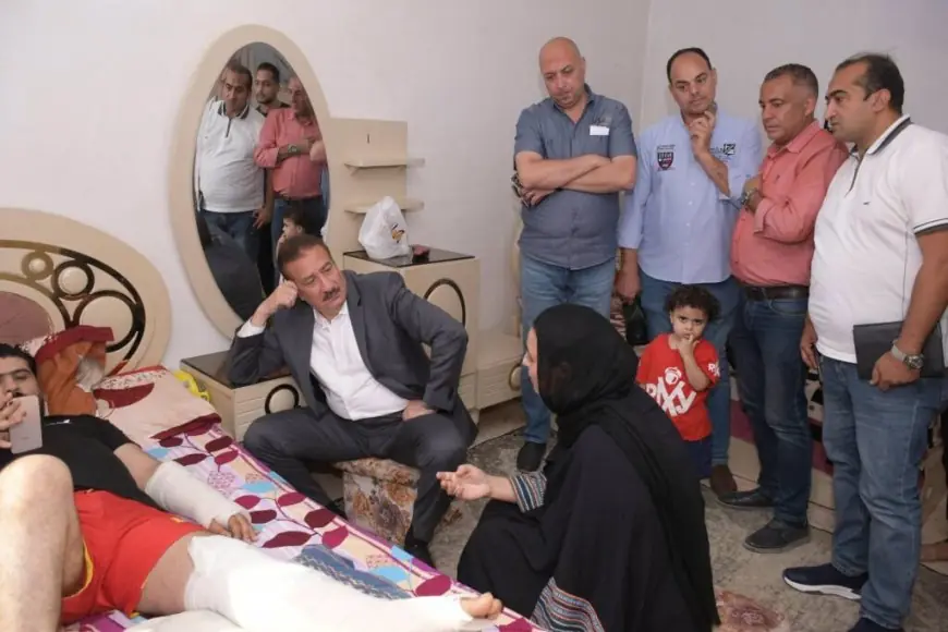 محافظ بورسعيد يزور أسرة للاطمئنان على الأبناء وتلبية احتياجاتهم
