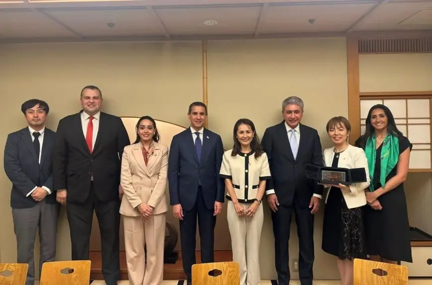 وزير السياحة يناقش تعزيز التعاون في الإدارة والتدريب والبحث العلمي مع نائب الرئيس الأول لجايكا